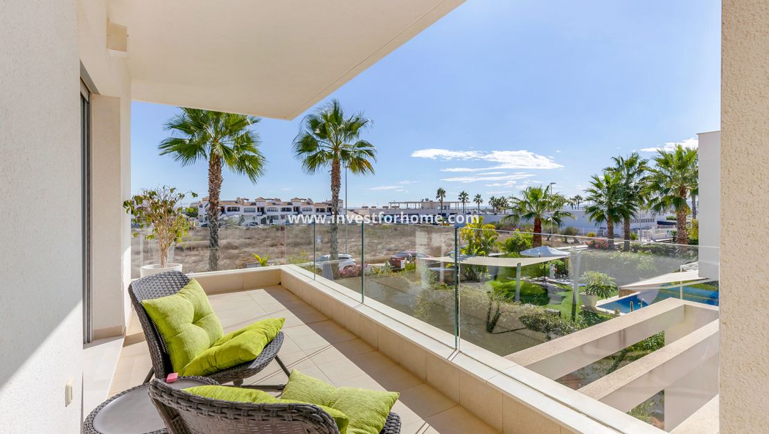 Sale - Villa - Orihuela Costa - Vistabella Golf