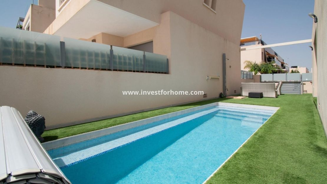 Sale - Villa - Pilar de la Horadada - Costa Blanca