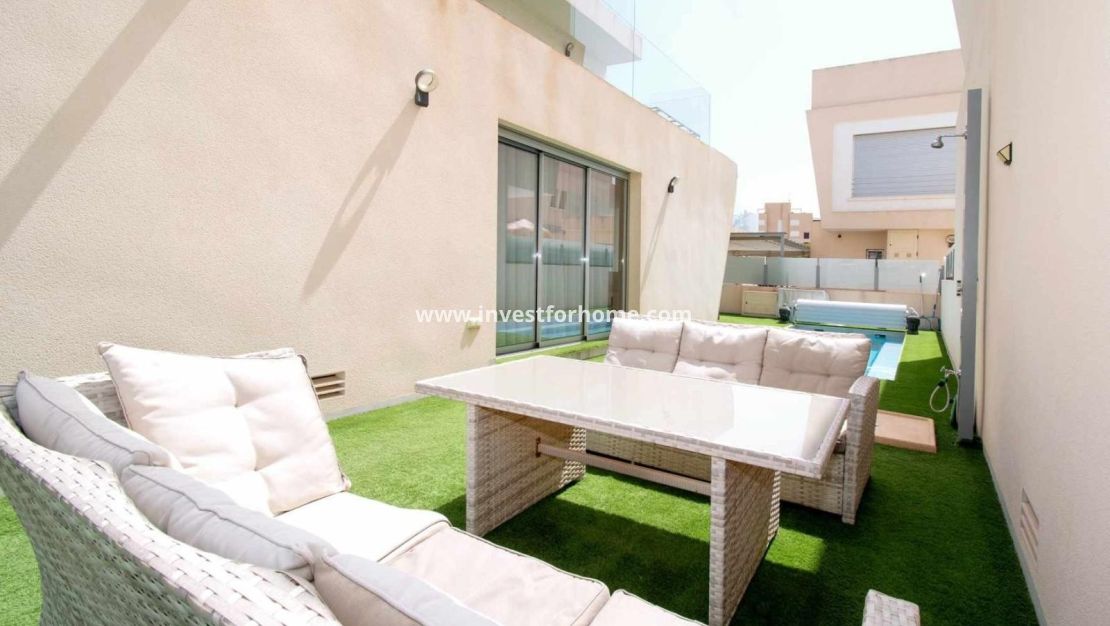 Sale - Villa - Pilar de la Horadada - Costa Blanca