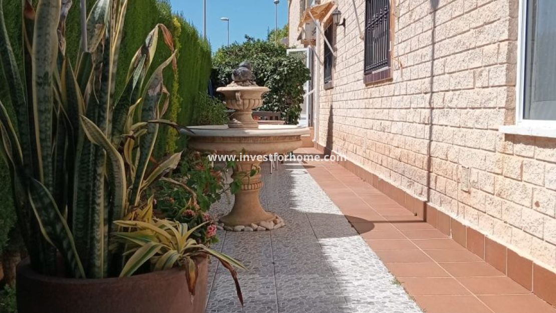 Sale - Villa - Pilar de la Horadada - Costa Blanca