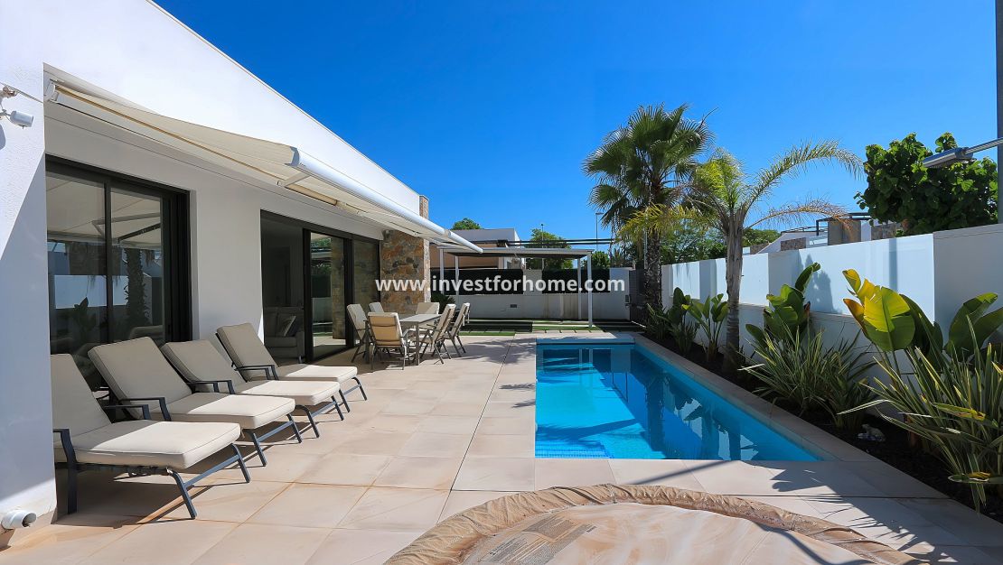 Sale - Villa - Pilar de la Horadada - Costa Blanca