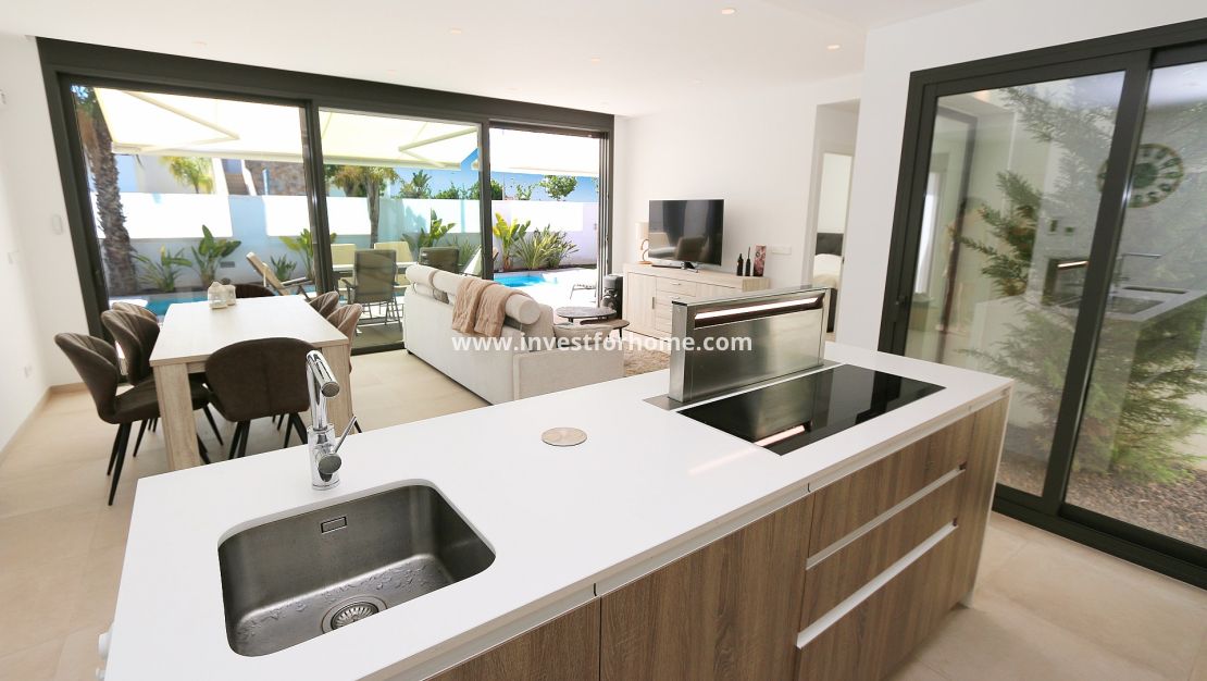 Sale - Villa - Pilar de la Horadada - Costa Blanca