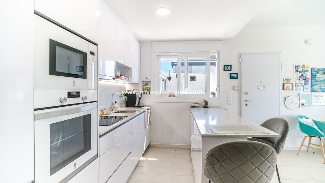 Sale - Villa - Pilar de la Horadada - Costa Blanca