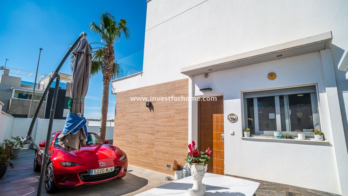 Sale - Villa - Pilar de la Horadada - Costa Blanca