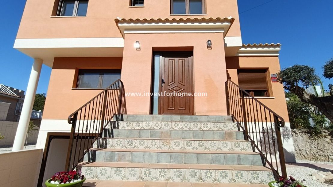 Sale - Villa - Pilar de la Horadada - Pinar de Campoverde