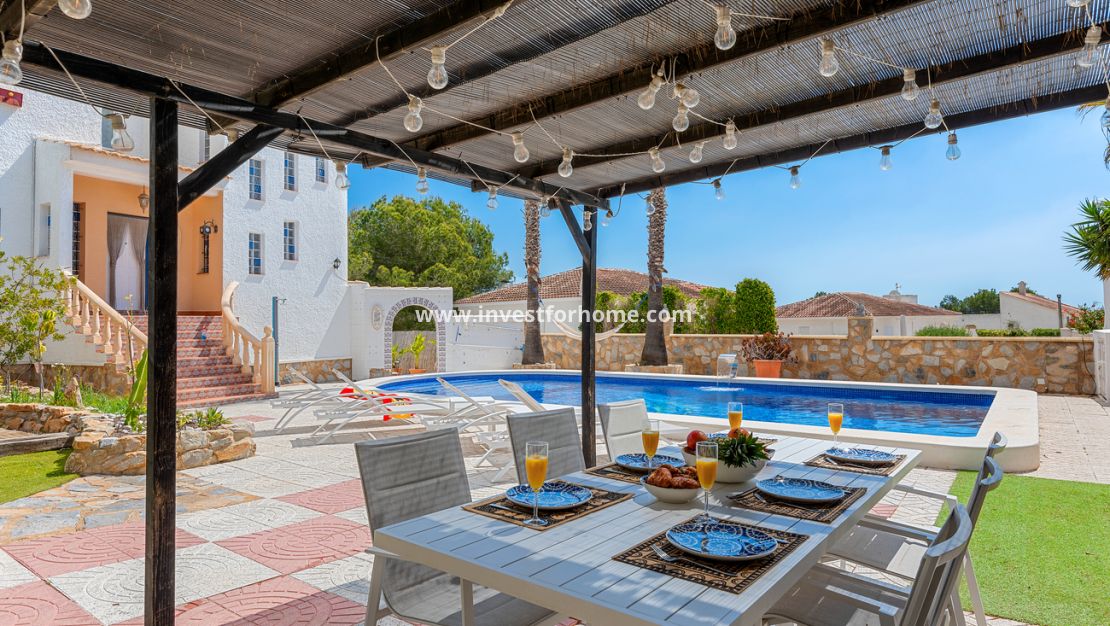 Sale - Villa - Pinar de Campoverde - Costa Blanca