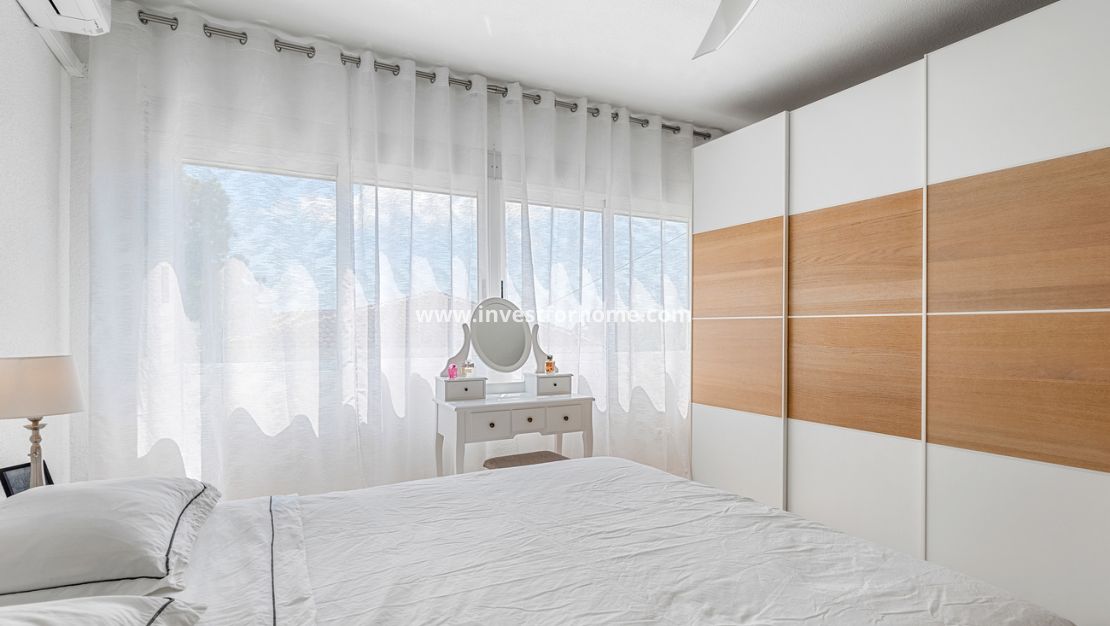 Sale - Villa - Pinar de Campoverde - Costa Blanca