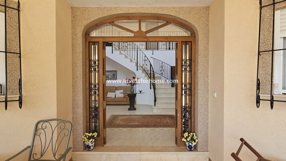 Sale - Villa - Pinar de Campoverde - Inland