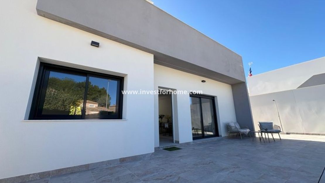 Sale - Villa - Pinar de Campoverde - Inland