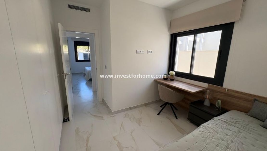 Sale - Villa - Pinar de Campoverde - Inland