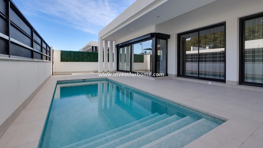 Sale - Villa - Pinar de Campoverde - Inland