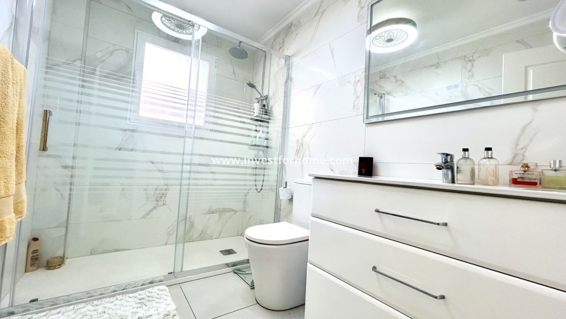 Sale - Villa - Pinar de Campoverde - Inland