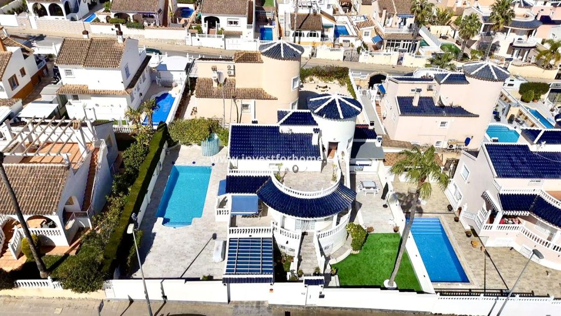 Sale - Villa - Pinar de Campoverde - Inland