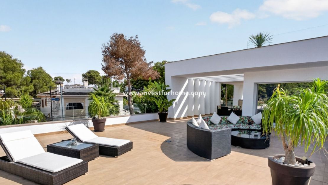 Sale - Villa - Pinar de Campoverde - Inland