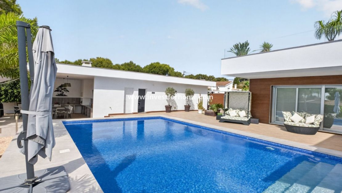 Sale - Villa - Pinar de Campoverde - Inland