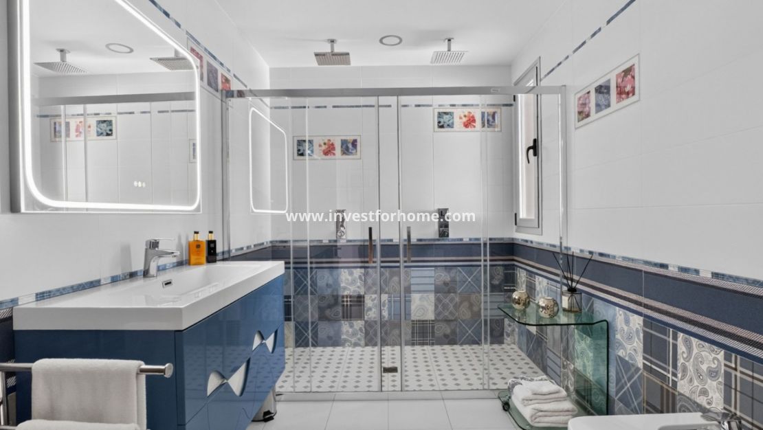 Sale - Villa - Pinar de Campoverde - Inland