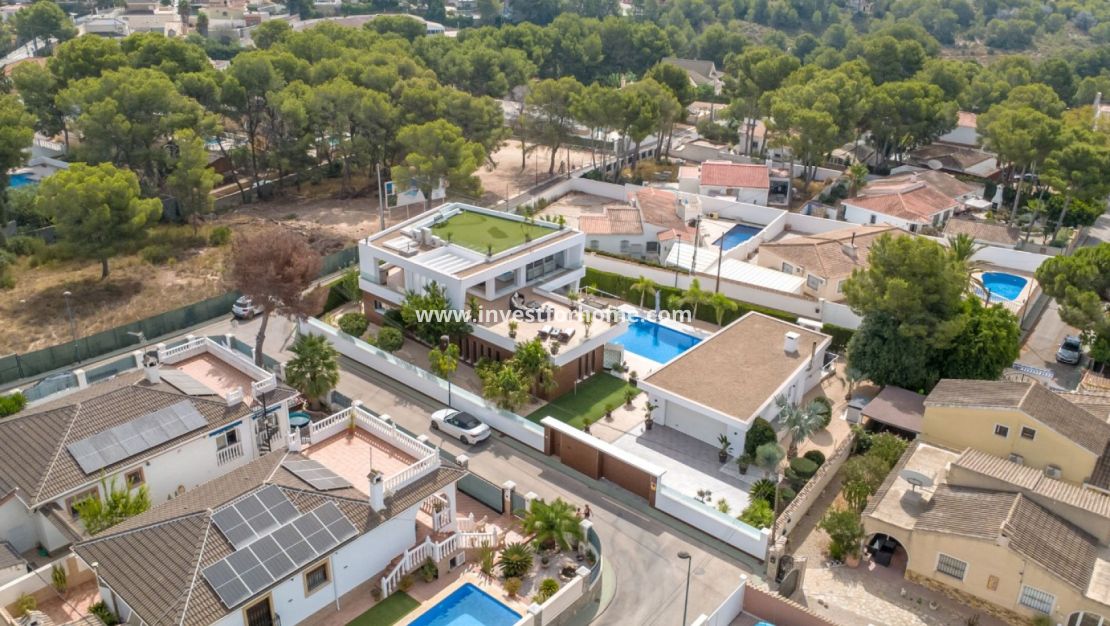 Sale - Villa - Pinar de Campoverde - Inland