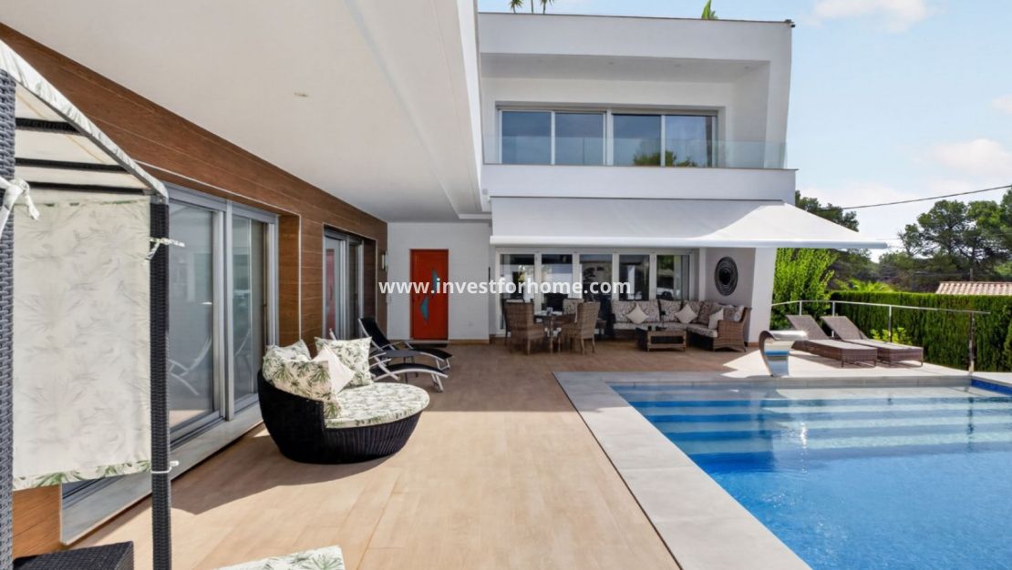 Sale - Villa - Pinar de Campoverde - Inland