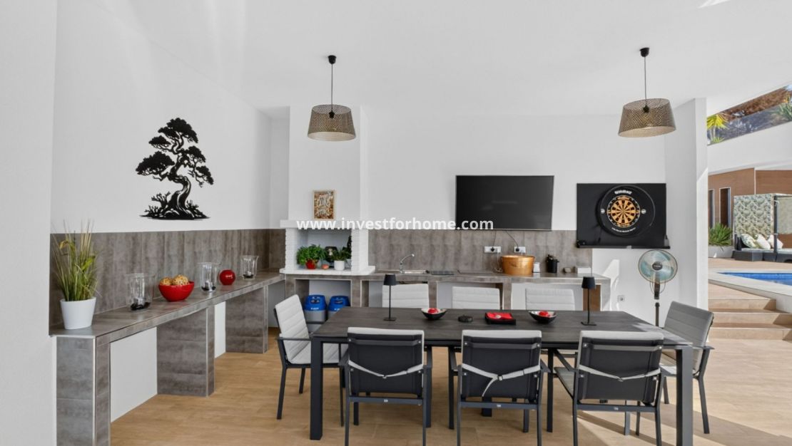 Sale - Villa - Pinar de Campoverde - Inland