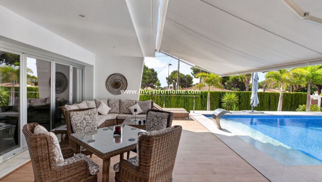 Sale - Villa - Pinar de Campoverde - Inland