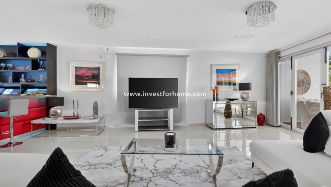 Sale - Villa - Pinar de Campoverde - Inland