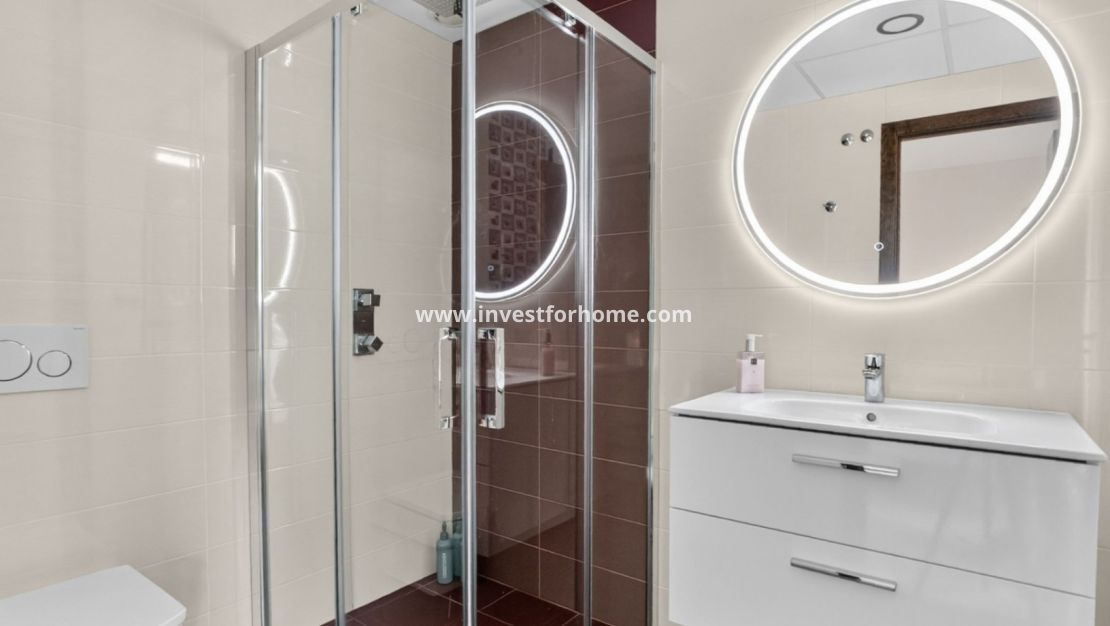 Sale - Villa - Pinar de Campoverde - Inland