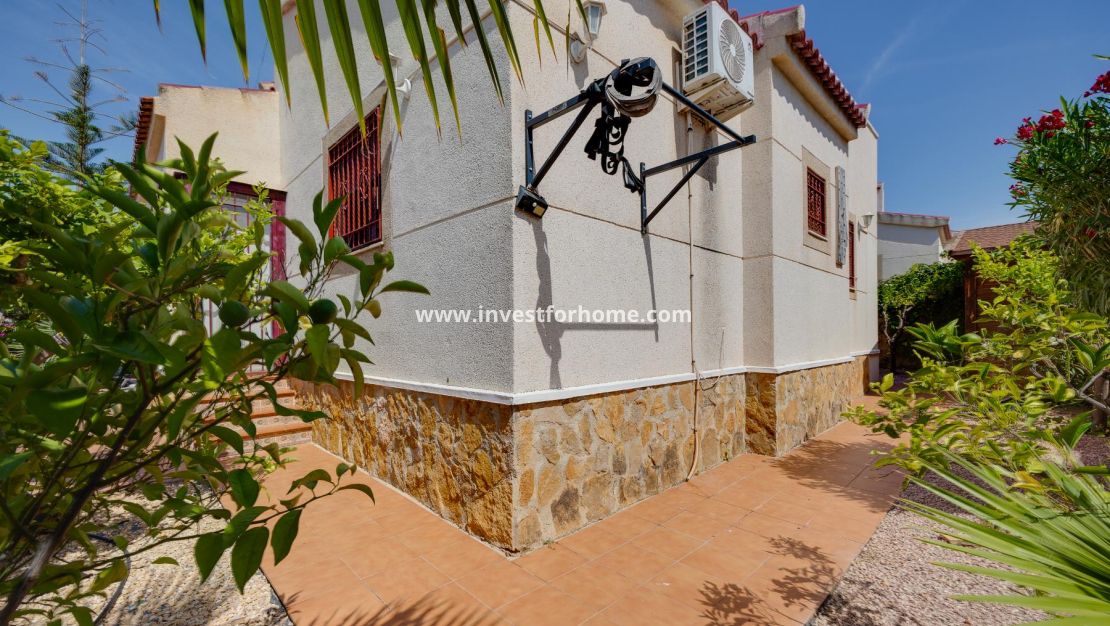 Sale - Villa - San Fulgencio - Costa Blanca
