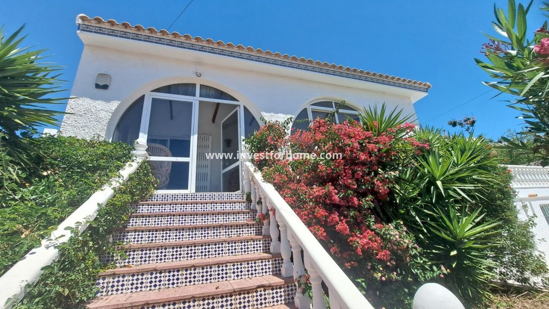 Sale - Villa - San Miguel de Salinas - Inland
