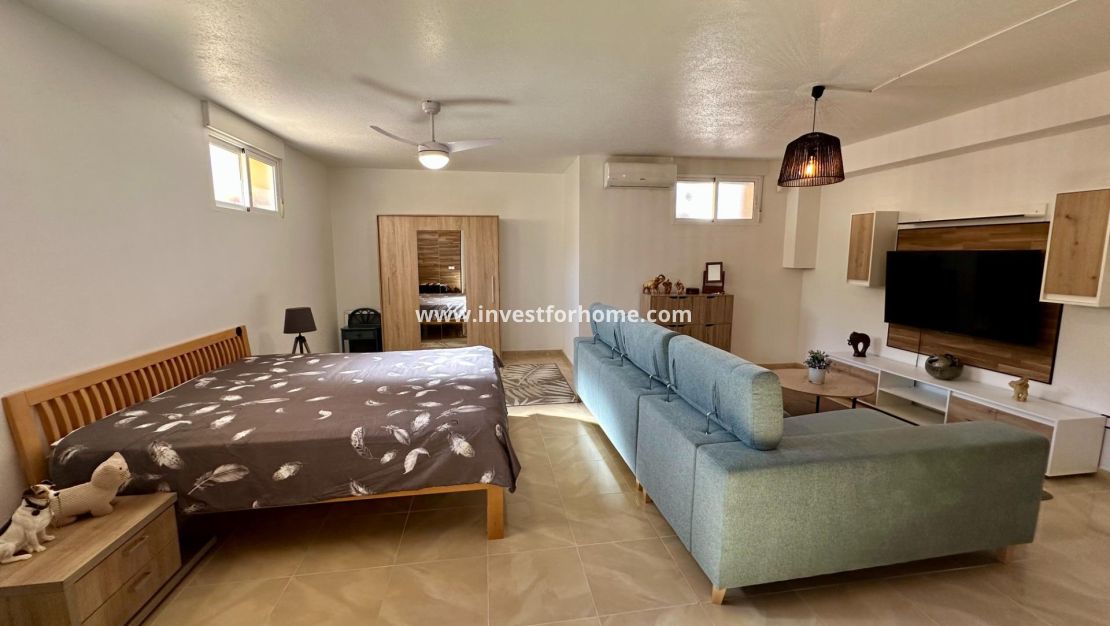 Sale - Villa - San Miguel de Salinas - Residencial Los Flamencos