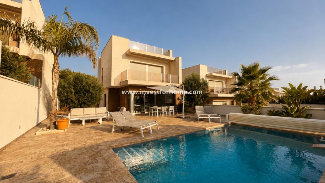 Sale - Villa - San Miguel de Salinas - Urbanizaciones