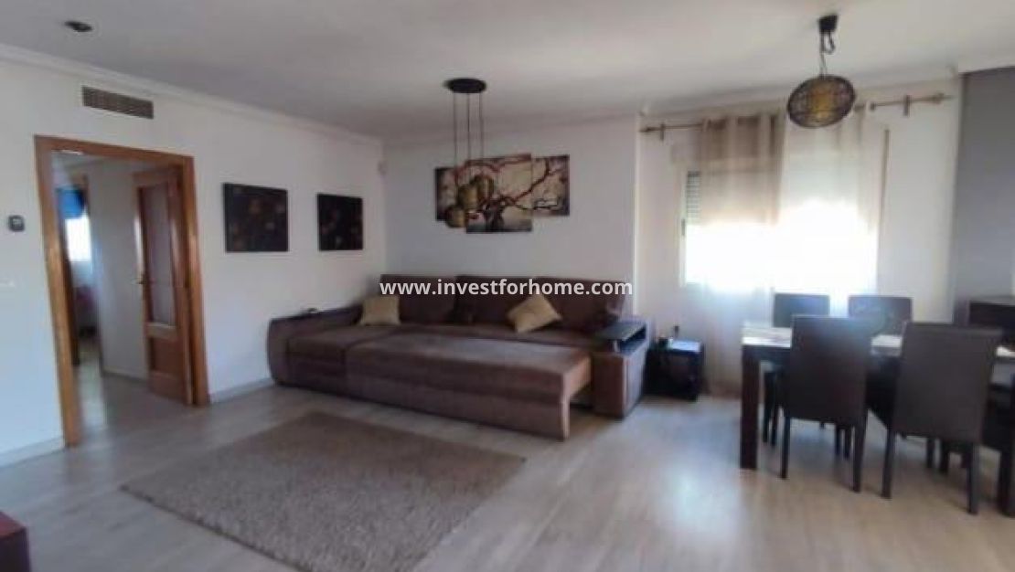 Sale - Villa - Torrevieja - aguas nuevas