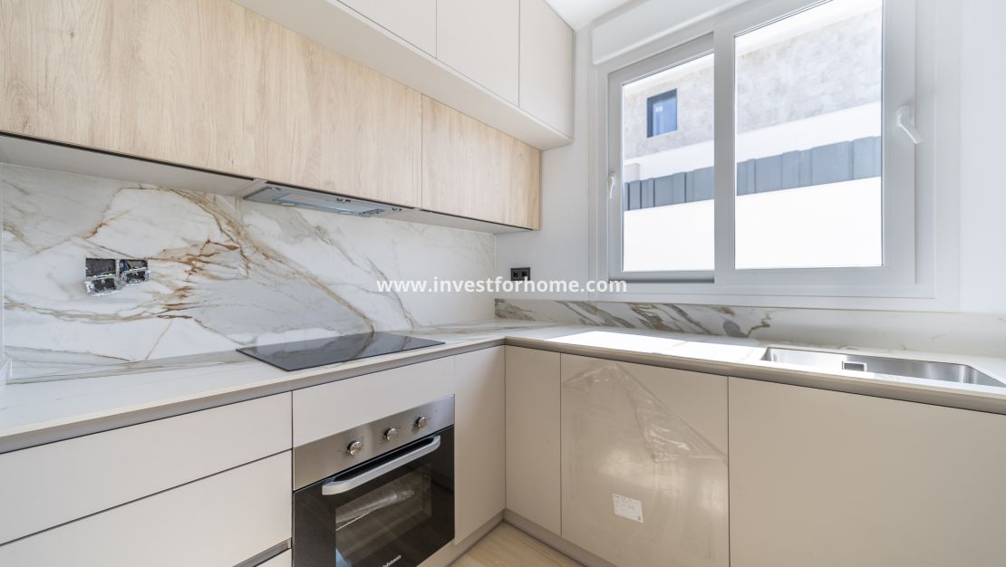 Sale - Villa - Torrevieja - aguas nuevas