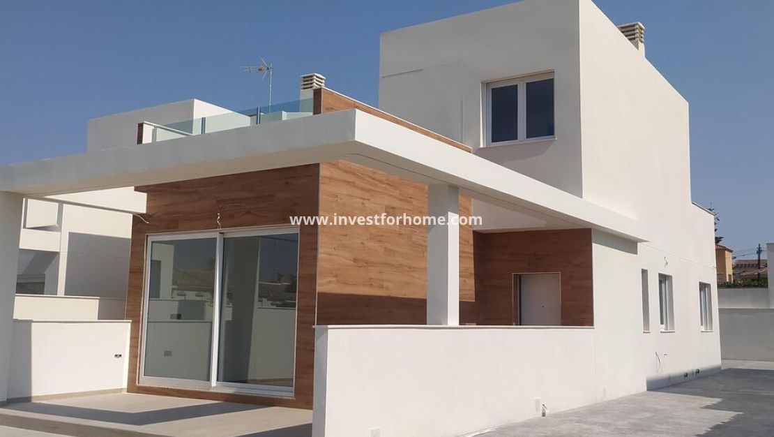 Sale - Villa - Torrevieja - aguas nuevas