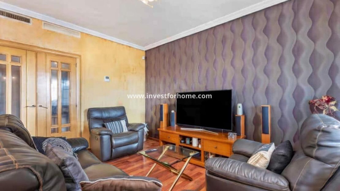 Sale - Villa - Torrevieja - aguas nuevas