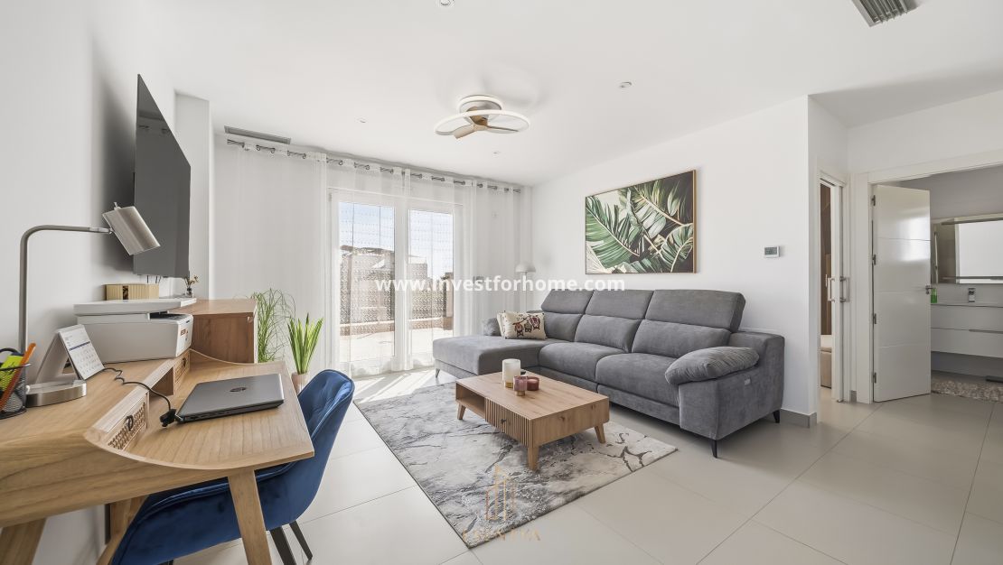 Sale - Villa - Torrevieja - aguas nuevas