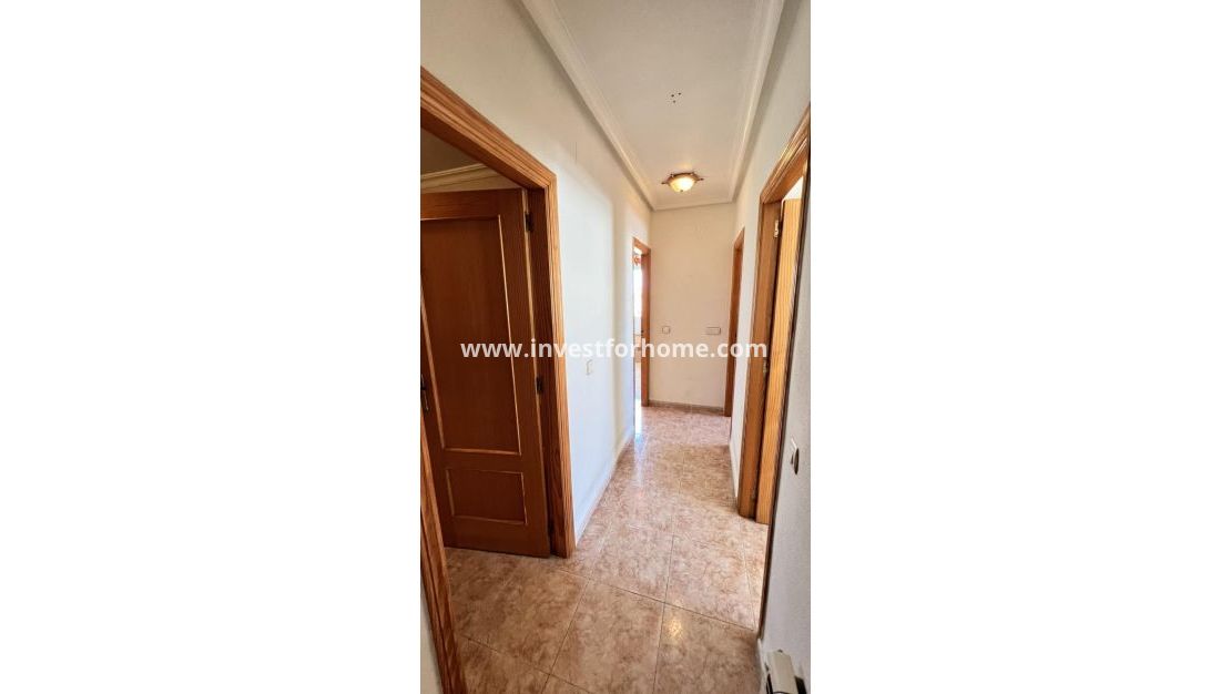 Sale - Villa - Torrevieja - aguas nuevas