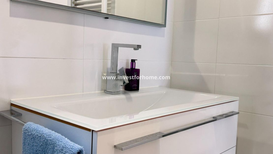 Sale - Villa - Torrevieja - aguas nuevas
