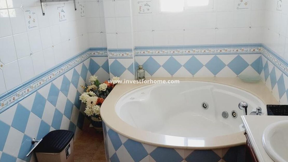 Sale - Villa - Torrevieja - BAÑOS DE EUROPA LAS TORRETAS