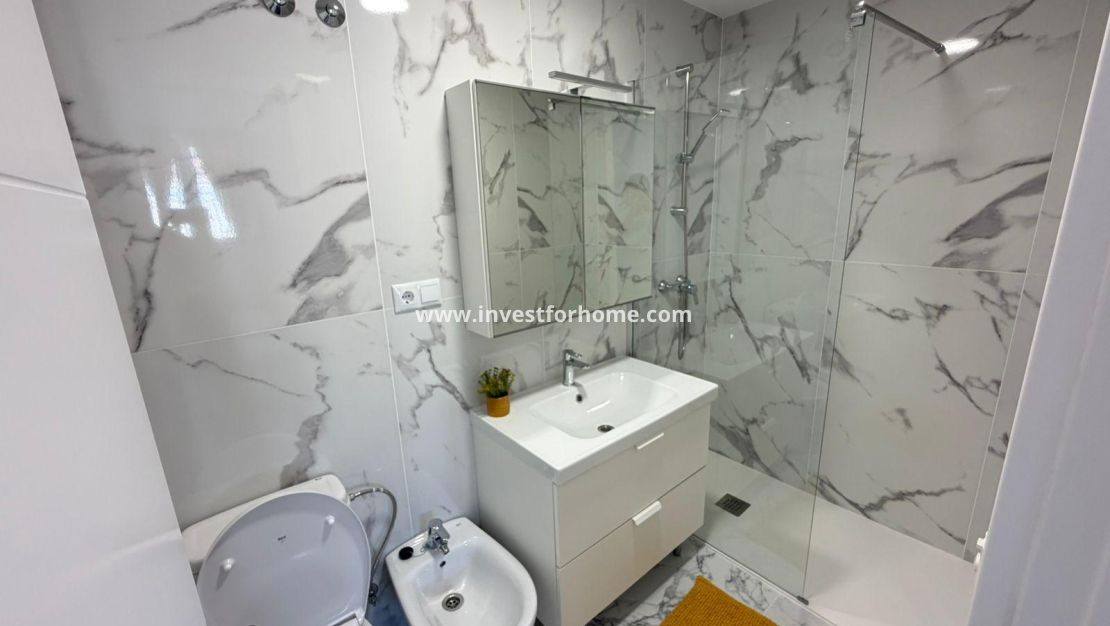 Sale - Villa - Torrevieja - Cabo Cervera