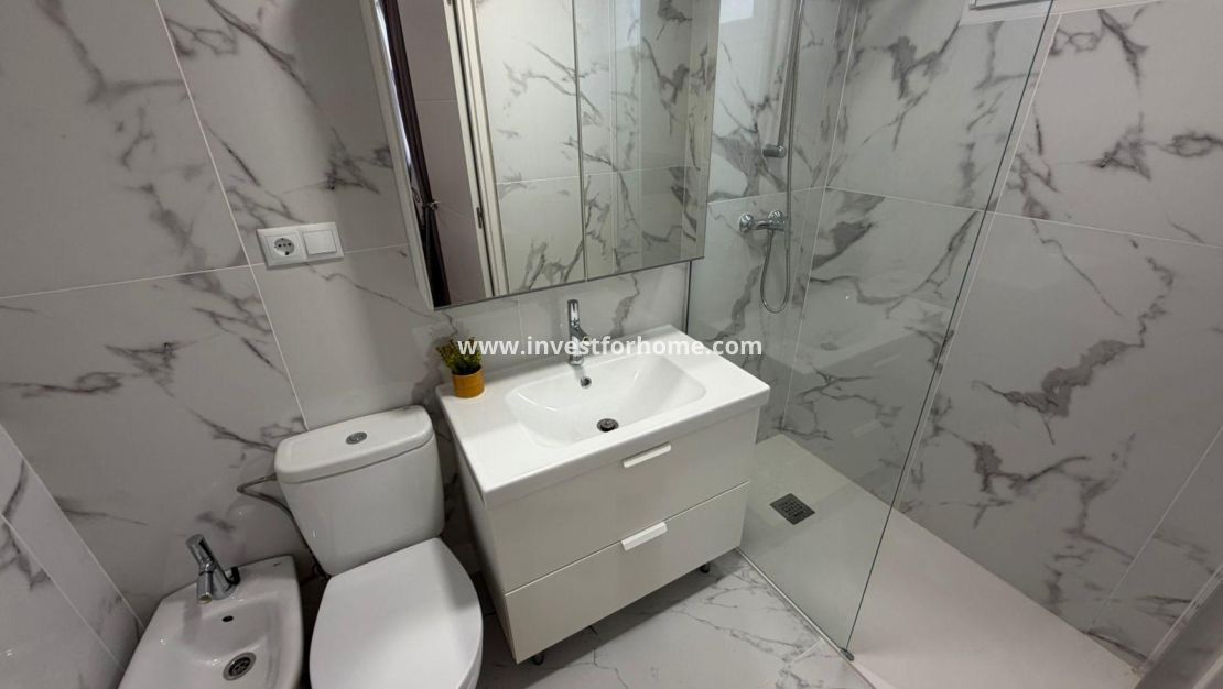 Sale - Villa - Torrevieja - Cabo Cervera