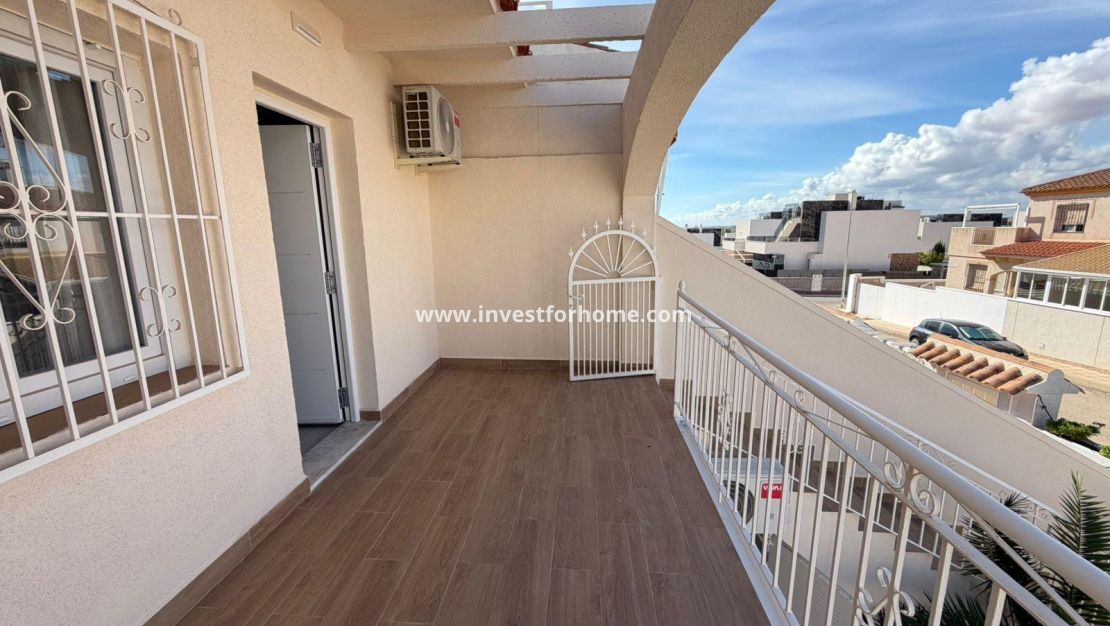 Sale - Villa - Torrevieja - Cabo Cervera