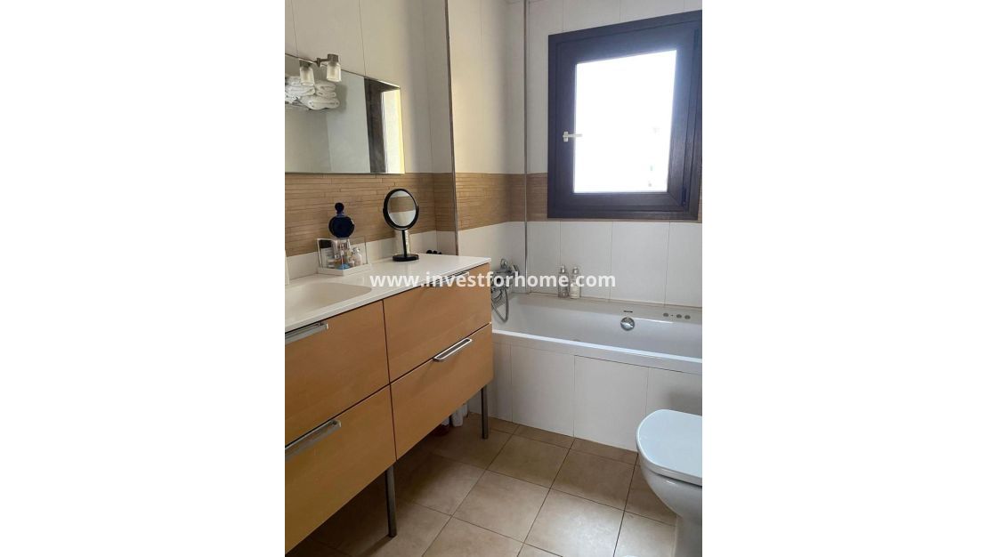 Sale - Villa - Torrevieja - Centro - Muelle Pesquero