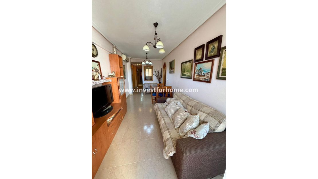 Sale - Villa - Torrevieja - Centro
