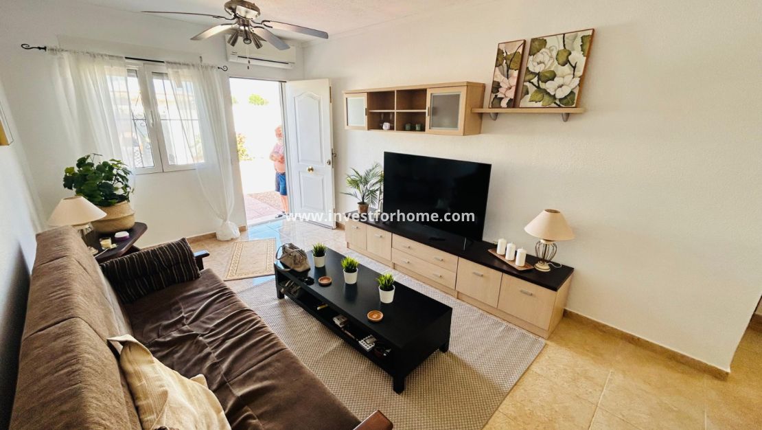 Sale - Villa - Torrevieja - Costa Blanca