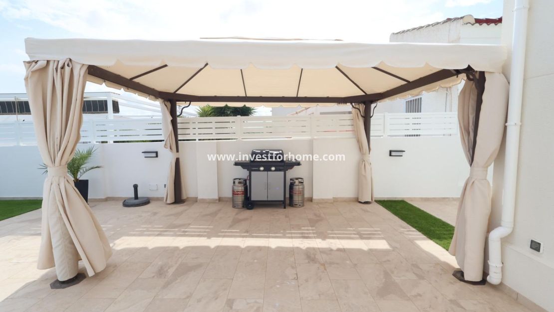 Sale - Villa - Torrevieja - Costa Blanca