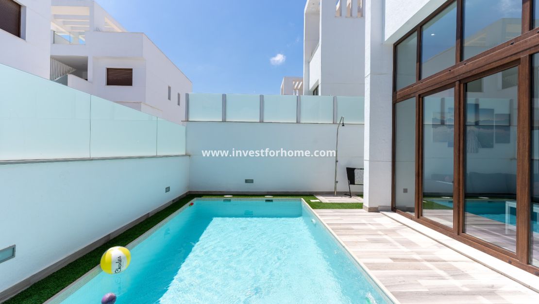 Sale - Villa - Torrevieja - Costa Blanca