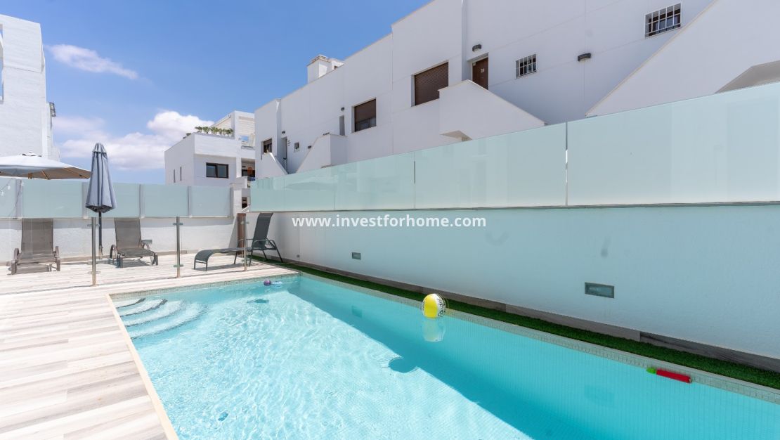 Sale - Villa - Torrevieja - Costa Blanca