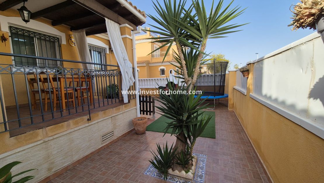 Sale - Villa - Torrevieja - Costa Blanca