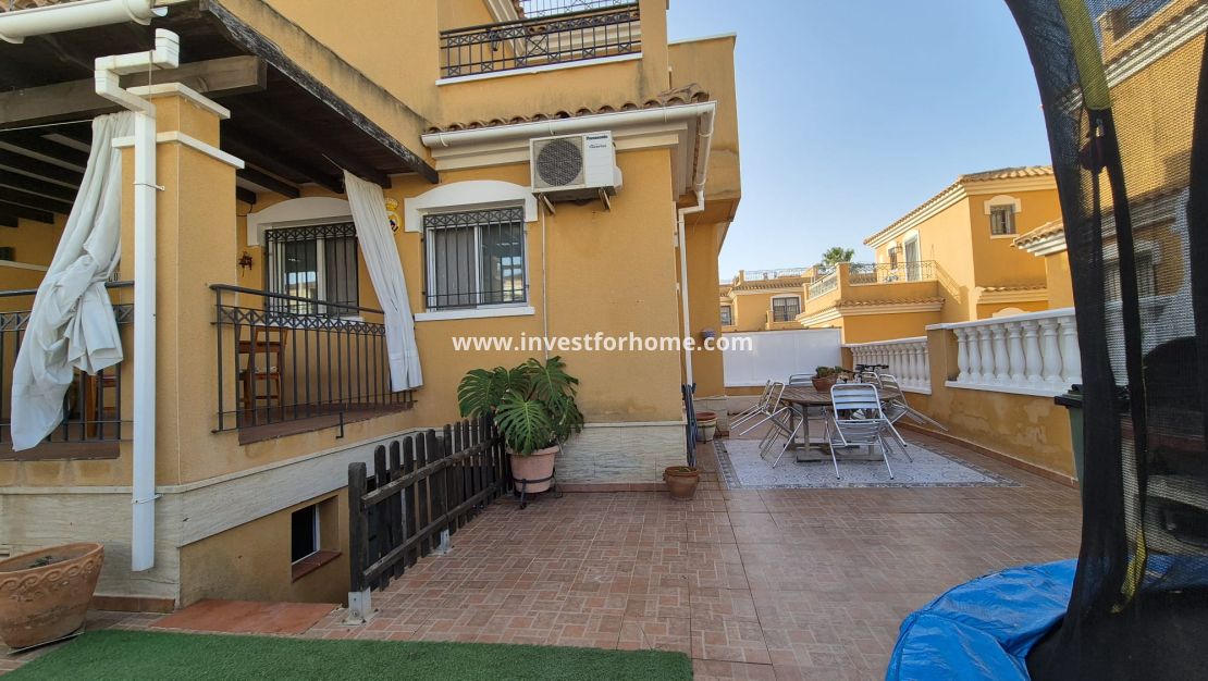 Sale - Villa - Torrevieja - Costa Blanca