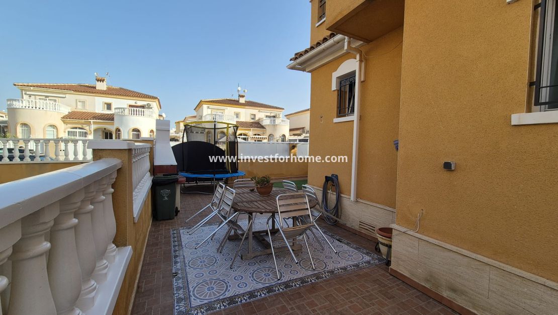 Sale - Villa - Torrevieja - Costa Blanca